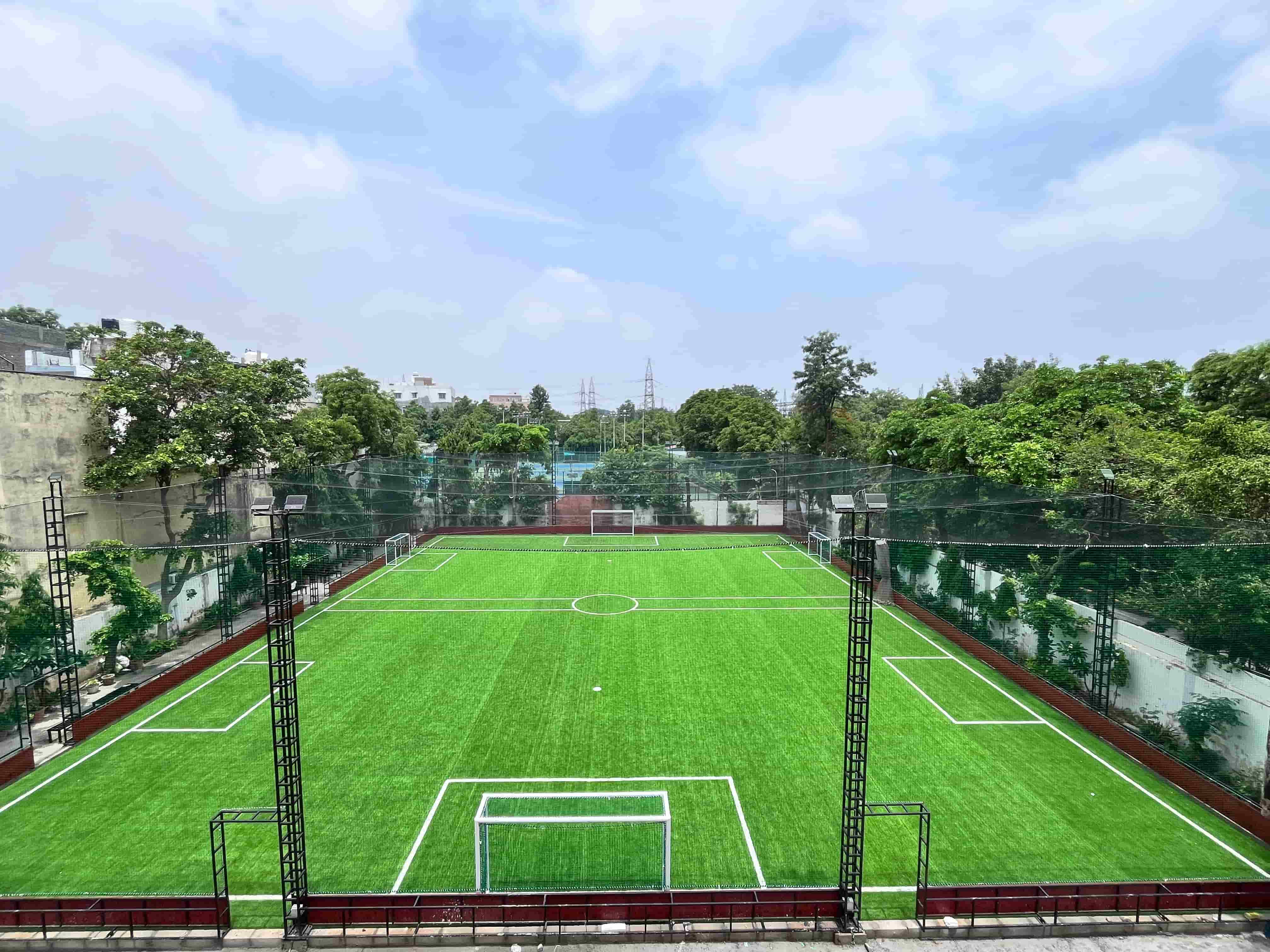 DEEP PUBLIC SCHOOL