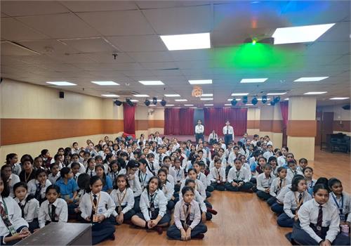 QUEEN`S VALLEY SCHOOL