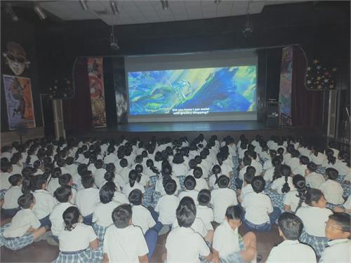 Through the Screen, Into the Wild