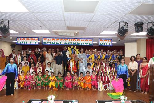QUEEN`S VALLEY SCHOOL
