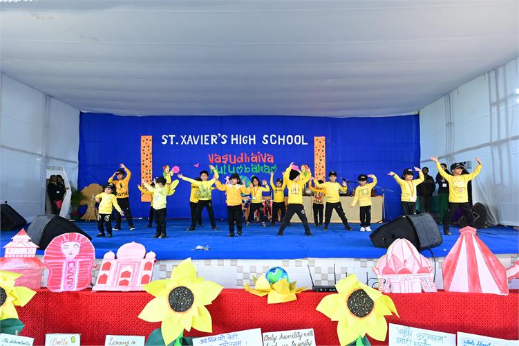 Annual Function (Itni Si Hasi)