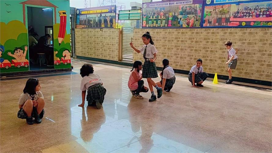 Chain kho & kho Dodging Activity  class 4 B