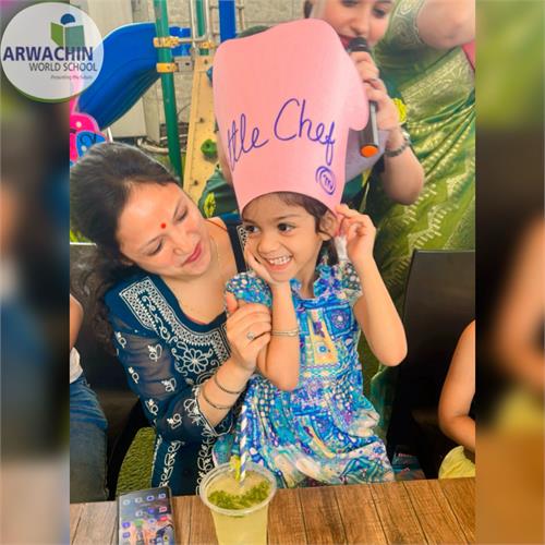 Life is full of lemonade  Mother children duo