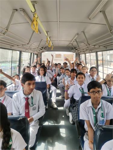 visit to ROBOTICS LAB and ENGLISH LAB at ABBS vivek vihar for classes Vl to Vlll on 14 May 2025