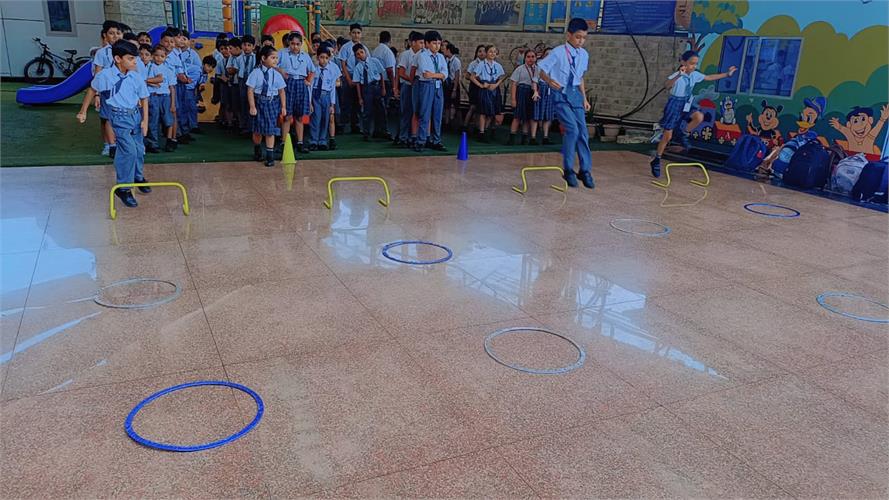 Track & field middle distance running Activity  Class 5A & 3A