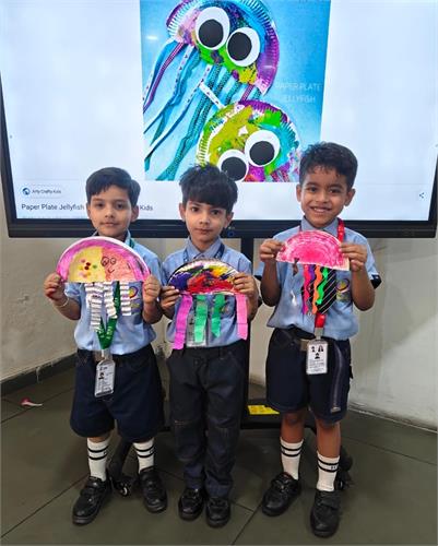 I-Paper Plate Activity