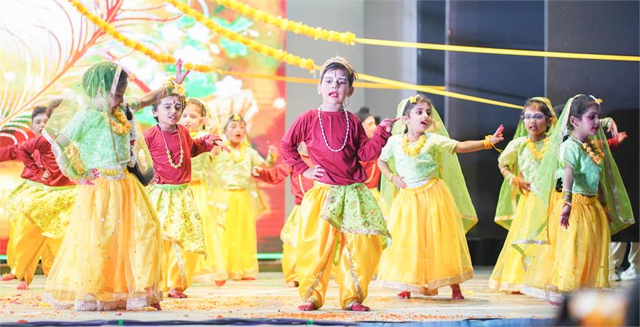 annual day kg and 1st