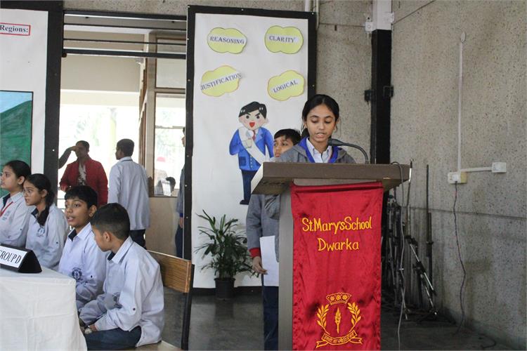 19.11.2025 - Inter- House English Debate (VI-VIII)