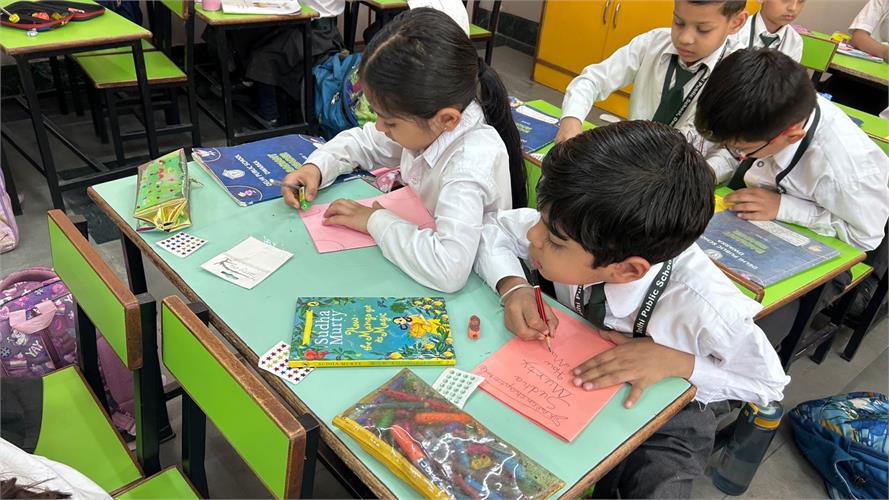 CLASS 1 MY STORY, MY COVER (BOOKCOVER DESIGNING ACTIVITY)