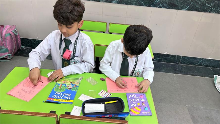 CLASS 1 MY STORY, MY COVER (BOOKCOVER DESIGNING ACTIVITY)