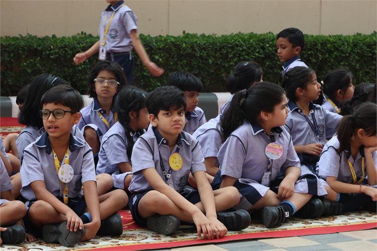 Paws & Smiles – A Joyful Pet Day Celebration